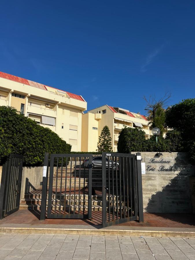 A Casa Di Rosa,Fronte Spiaggia, Piscina,Parcheggio ตราปานี ภายนอก รูปภาพ